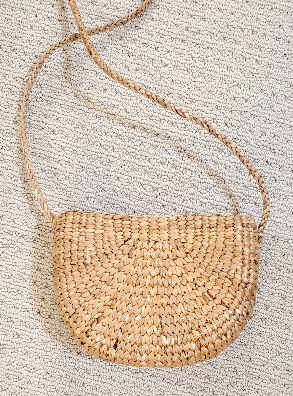 Handmade Woven Natural Water Hyacinth Moon   Crossbody/Shoulder Bag Thailand EUC